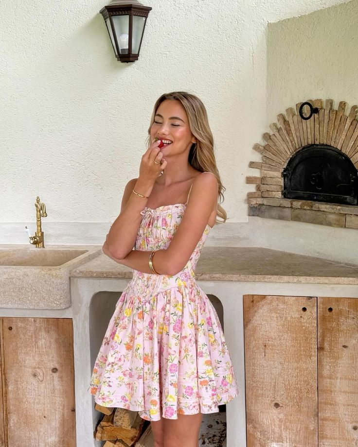 Damenkleid Sommerkleid Mini – Blumenmuster Korsett-Stil – Pink – Größe S bis XL – Elegant & Figurbetont