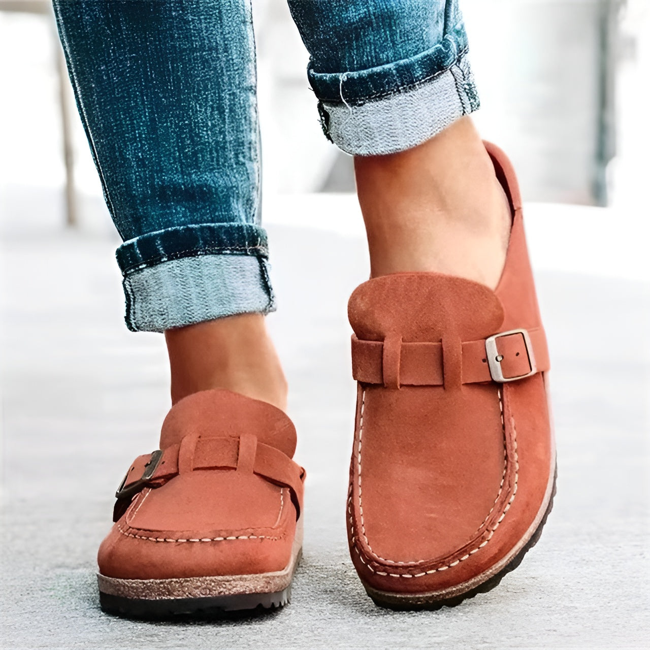 Orthopädische Damen Clogs mit Fußbett – Bequeme Hausschuhe mit Korksohle & Schnalle – Rutschfest & ergonomisch – Größen 36–42